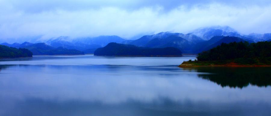 【双周赛-雾】东白湖胜景