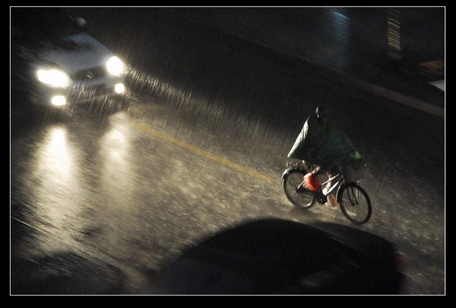 狂风暴雨,突然而至!